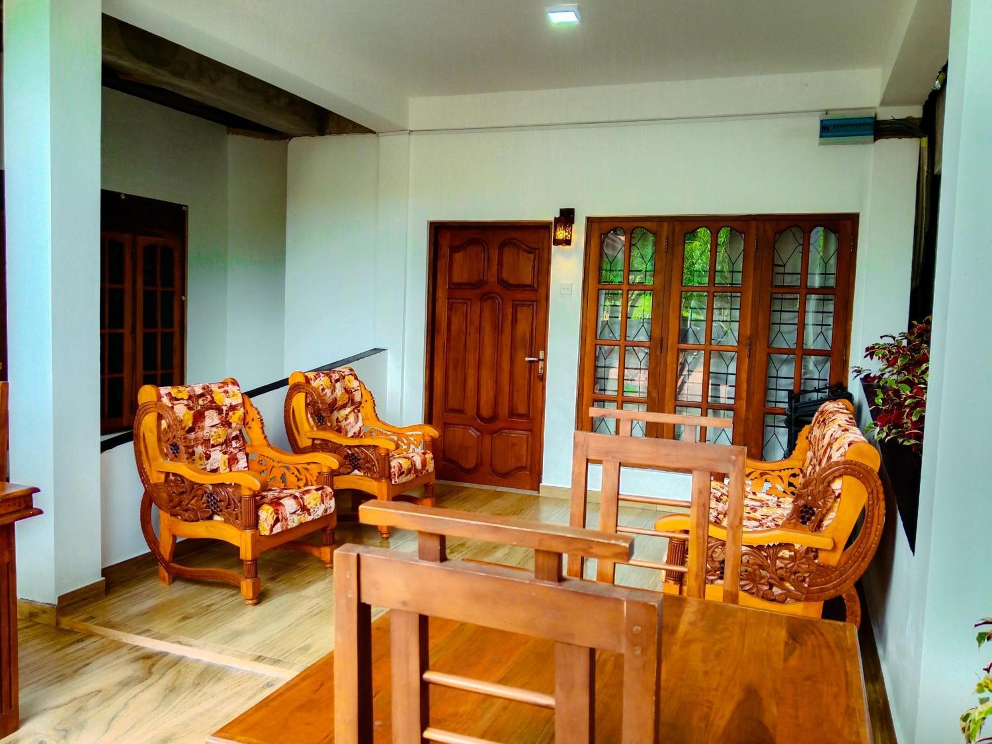 Sigiriya Peacock Homestay Exteriör bild