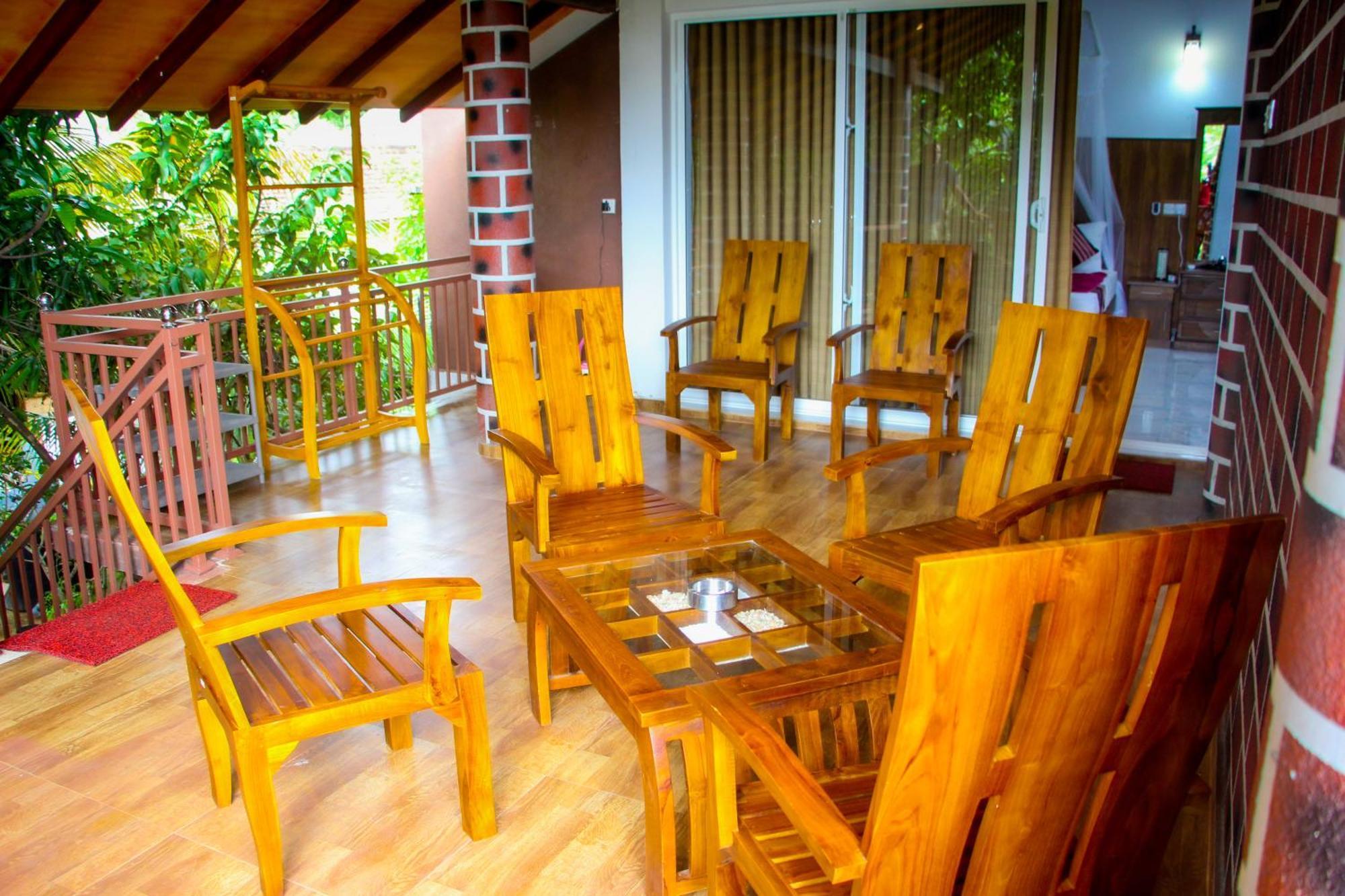 Sigiriya Peacock Homestay Exteriör bild