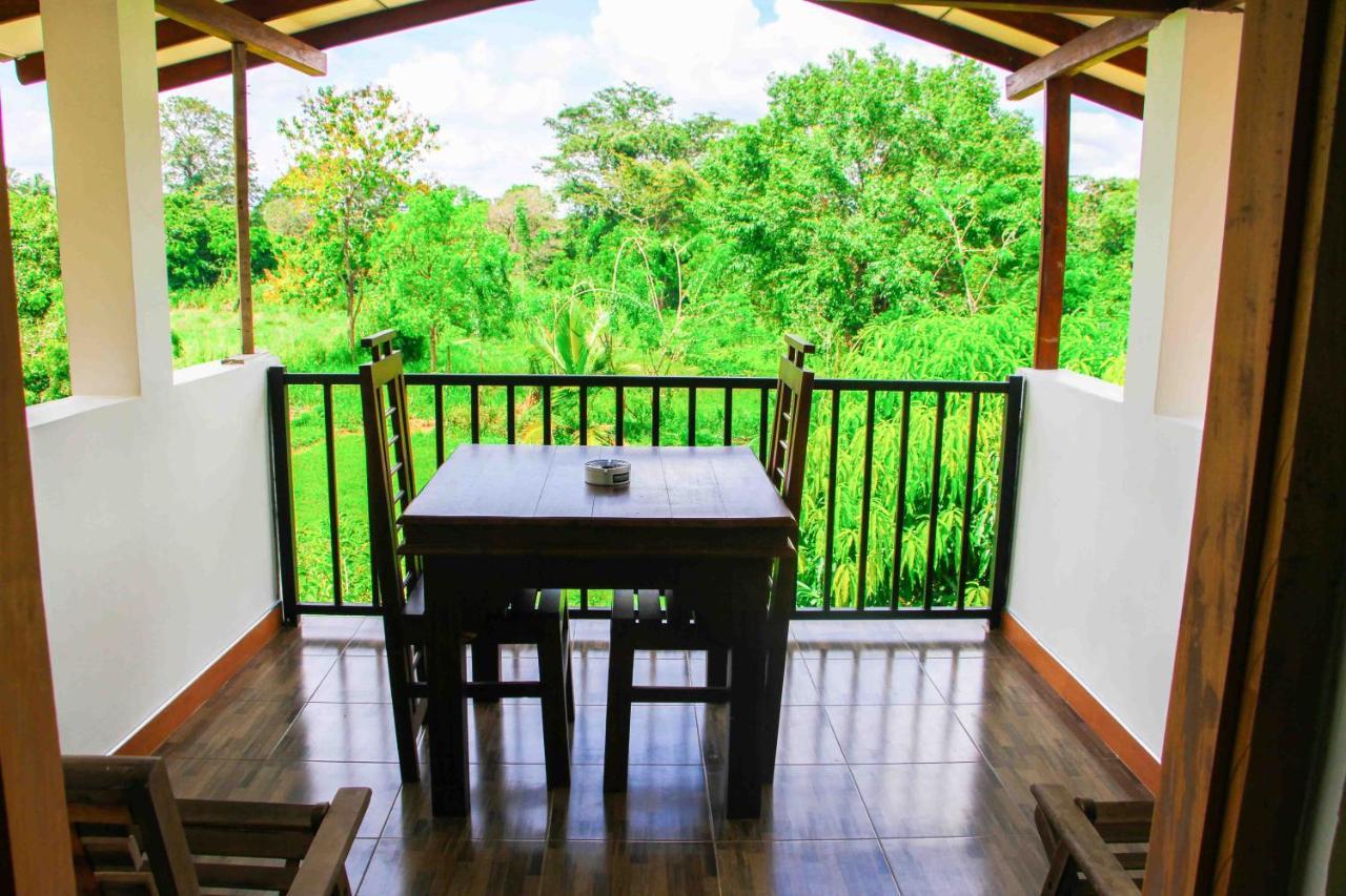 Sigiriya Peacock Homestay Exteriör bild