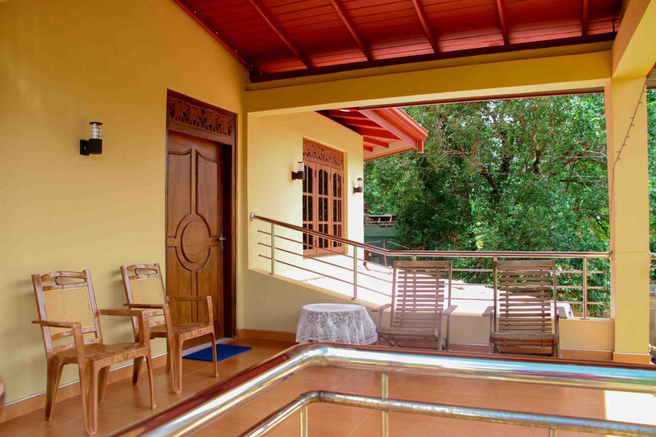 Sigiriya Peacock Homestay Exteriör bild